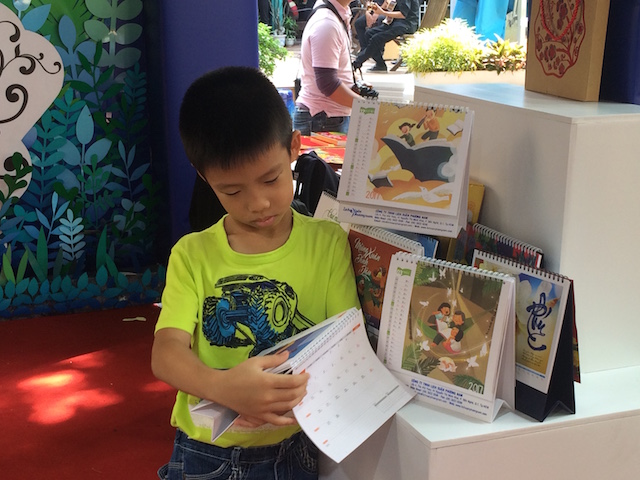 Ảm đạm thị trường lịch Tết 2017 ảnh 2